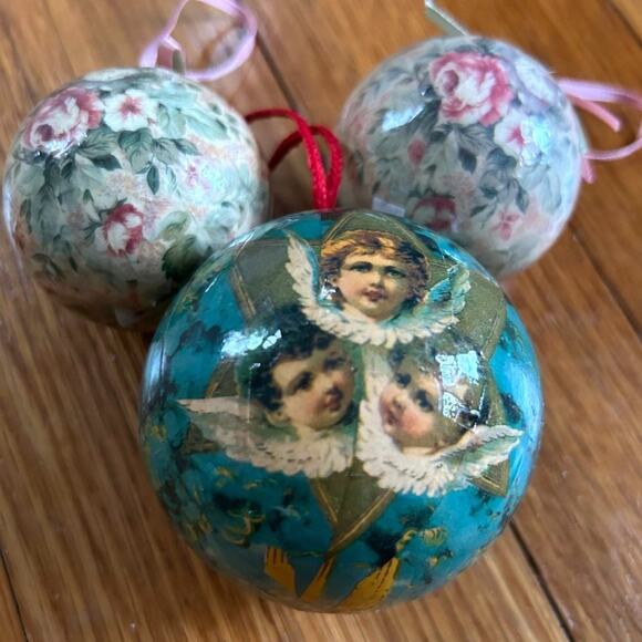 Vintage Decoupage Christmas Ball Ornament Set of 3 - Paper Mache Angel & Roses - Picture 2 of 14